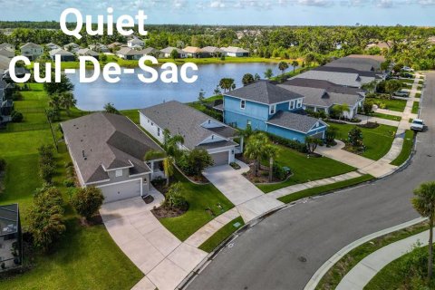 House in Parrish, Florida 3 bedrooms, 164.07 sq.m. № 2102443 - photo 5