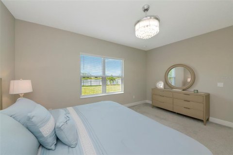 House in Parrish, Florida 3 bedrooms, 164.07 sq.m. № 2102443 - photo 23