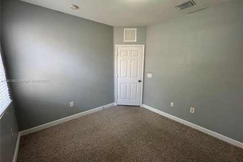 Condo in Homestead, Florida, 3 bedrooms  № 1858145 - photo 4