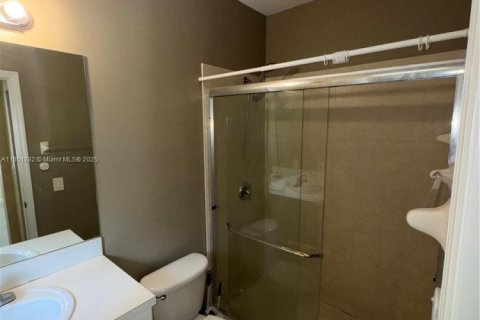 Condo in Homestead, Florida, 3 bedrooms  № 1858145 - photo 16