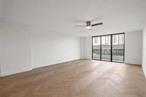 Condominio en venta en Orlando, Florida, 2 dormitorios, 135.08 m2 № 2197737 - foto 18