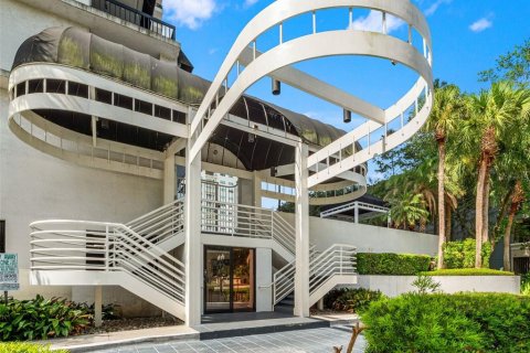 Condominio en venta en Orlando, Florida, 2 dormitorios, 135.08 m2 № 2197737 - foto 2