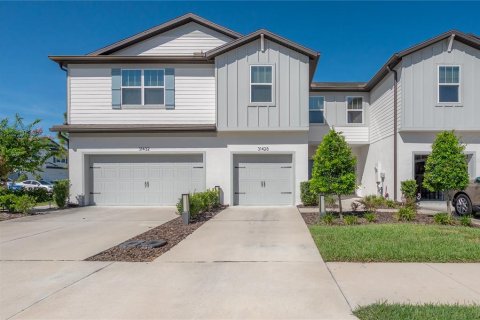 Adosado en Wesley Chapel, Florida 3 dormitorios, 163.69 m2 № 2344713