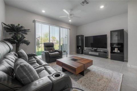 Adosado en venta en Wesley Chapel, Florida, 3 dormitorios, 163.69 m2 № 2344713 - foto 16