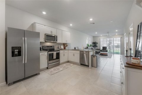 Adosado en venta en Wesley Chapel, Florida, 3 dormitorios, 163.69 m2 № 2344713 - foto 8