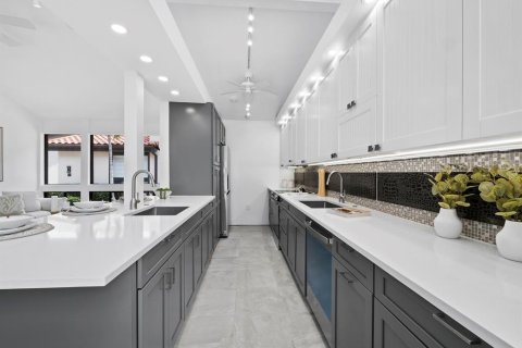 Condominio en venta en Sarasota, Florida, 2 dormitorios, 101.26 m2 № 1681055 - foto 6