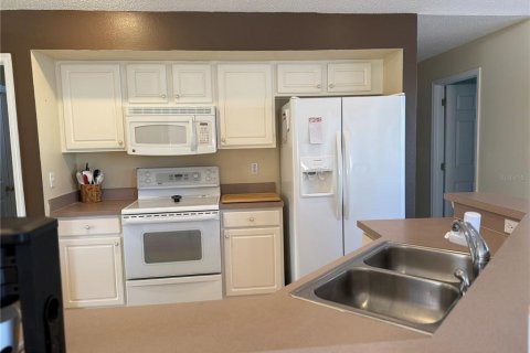 House in Davenport, Florida 4 bedrooms, 169.45 sq.m. № 1749299 - photo 14
