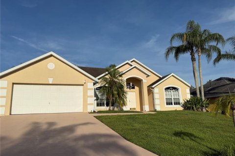 House in Davenport, Florida 4 bedrooms, 169.45 sq.m. № 1749299 - photo 3