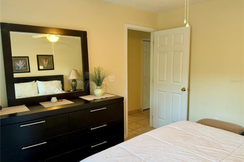 House in Davenport, Florida 4 bedrooms, 169.45 sq.m. № 1749299 - photo 29