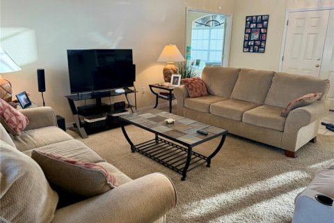 House in Davenport, Florida 4 bedrooms, 169.45 sq.m. № 1749299 - photo 9