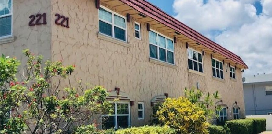 Condominio en Pompano Beach, Florida, 2 dormitorios № 1079505