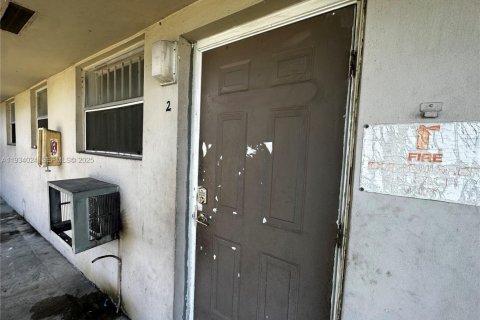 Снять в аренду виллу или дом в Опа-Локка, Флорида 1 спальня, 54.81м2, № 1992264 - фото 7