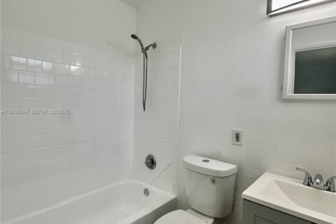 Снять в аренду виллу или дом в Опа-Локка, Флорида 1 спальня, 54.81м2, № 1992264 - фото 6