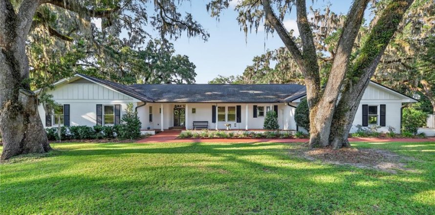 Casa en Ocala, Florida 4 dormitorios, 323.86 m2 № 2234708