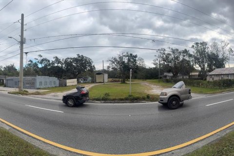 Propiedad comercial en venta en Plant City, Florida, 484.11 m2 № 1905605 - foto 6