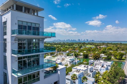 Condominio en venta en Miami Beach, Florida, 3 dormitorios, 298.31 m2 № 1972473 - foto 26