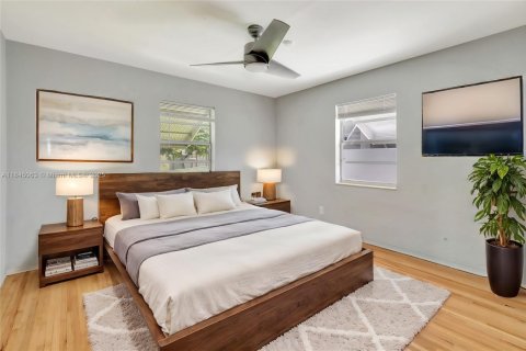 Villa ou maison à louer à Hollywood, Floride: 2 chambres, 100.33 m2 № 1936406 - photo 8