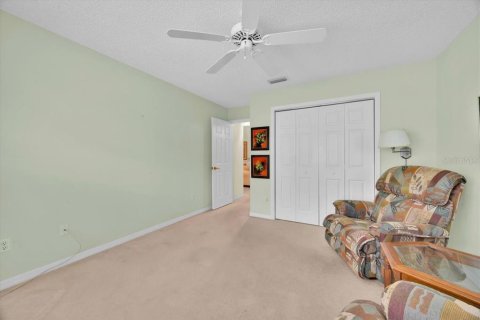 House in The Villages, Florida 3 bedrooms, 177.07 sq.m. № 1804739 - photo 16