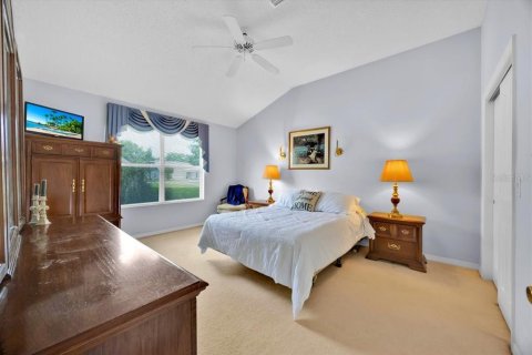 House in The Villages, Florida 3 bedrooms, 177.07 sq.m. № 1804739 - photo 12