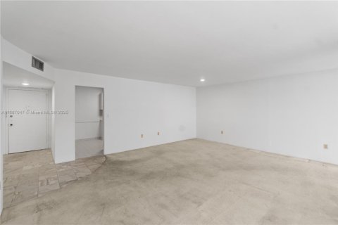 Condominio en venta en Aventura, Florida, 2 dormitorios, 106.19 m2 № 1932985 - foto 21