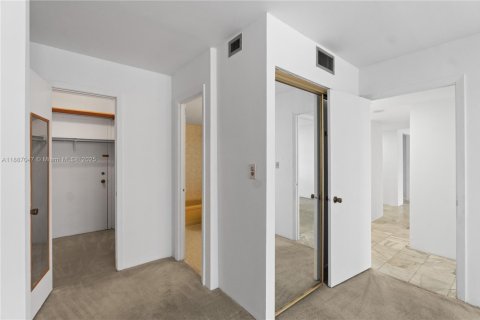 Condominio en venta en Aventura, Florida, 2 dormitorios, 106.19 m2 № 1932985 - foto 27