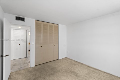 Condominio en venta en Aventura, Florida, 2 dormitorios, 106.19 m2 № 1932985 - foto 30