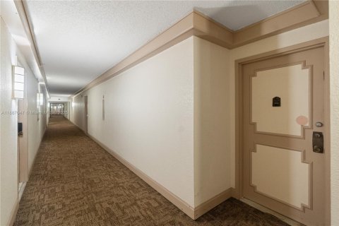 Condominio en venta en Aventura, Florida, 2 dormitorios, 106.19 m2 № 1932985 - foto 7