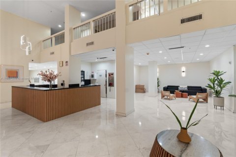 Condominio en venta en Aventura, Florida, 2 dormitorios, 106.19 m2 № 1932985 - foto 4