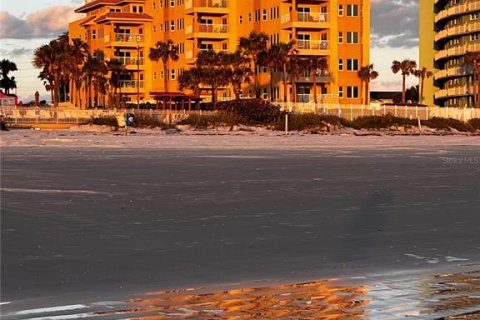 Condominio en venta en New Smyrna Beach, Florida, 3 dormitorios, 202.16 m2 № 1528365 - foto 1