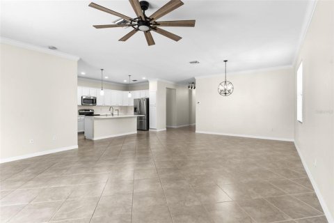 Villa ou maison à vendre à Fort Myers, Floride: 4 chambres, 188.78 m2 № 2321677 - photo 9