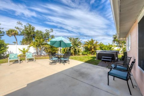 Villa ou maison à vendre à Englewood, Floride: 2 chambres, 110 m2 № 2354770 - photo 30