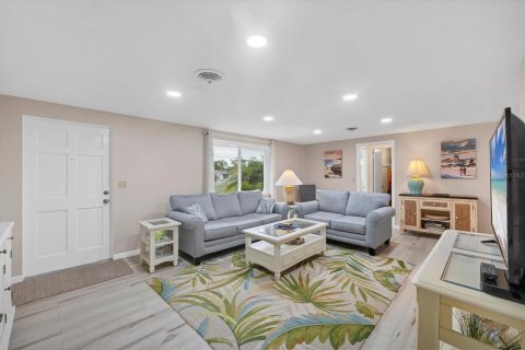 Villa ou maison à vendre à Englewood, Floride: 2 chambres, 110 m2 № 2354770 - photo 8