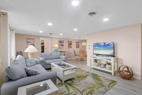 Villa ou maison à vendre à Englewood, Floride: 2 chambres, 110 m2 № 2354770 - photo 9