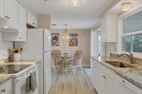 Villa ou maison à vendre à Englewood, Floride: 2 chambres, 110 m2 № 2354770 - photo 15