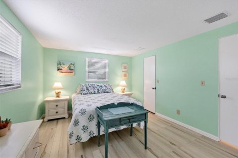 Villa ou maison à vendre à Englewood, Floride: 2 chambres, 110 m2 № 2354770 - photo 24