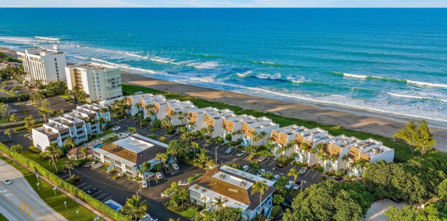 Condo in Jensen Beach, Florida, 2 bedrooms  № 710376