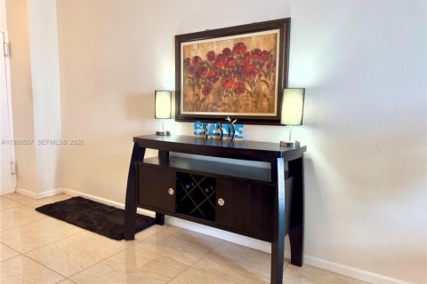 Condominio en alquiler en Hollywood, Florida, 1 dormitorio, 84.63 m2 № 2028831 - foto 13