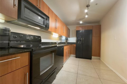 Condominio en alquiler en Hollywood, Florida, 1 dormitorio, 84.63 m2 № 2028831 - foto 16