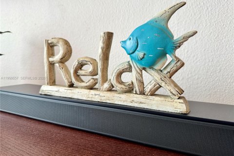 Condominio en alquiler en Hollywood, Florida, 1 dormitorio, 84.63 m2 № 2028831 - foto 9