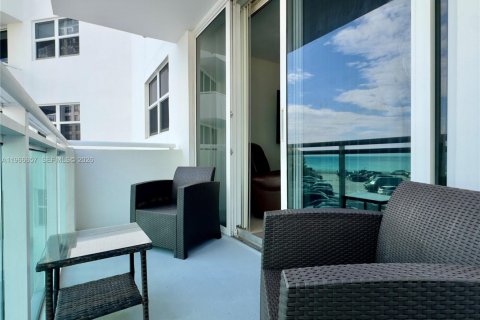 Condominio en alquiler en Hollywood, Florida, 1 dormitorio, 84.63 m2 № 2028831 - foto 22