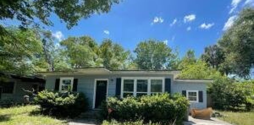 House in Jacksonville, Florida 3 bedrooms, 86.4 sq.m. № 768599