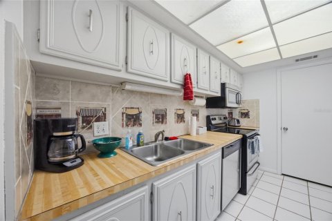 Condominio en venta en Lakeland, Florida, 2 dormitorios, 104.05 m2 № 2101469 - foto 8