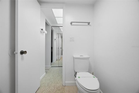 Condominio en venta en Lakeland, Florida, 2 dormitorios, 104.05 m2 № 2101469 - foto 15