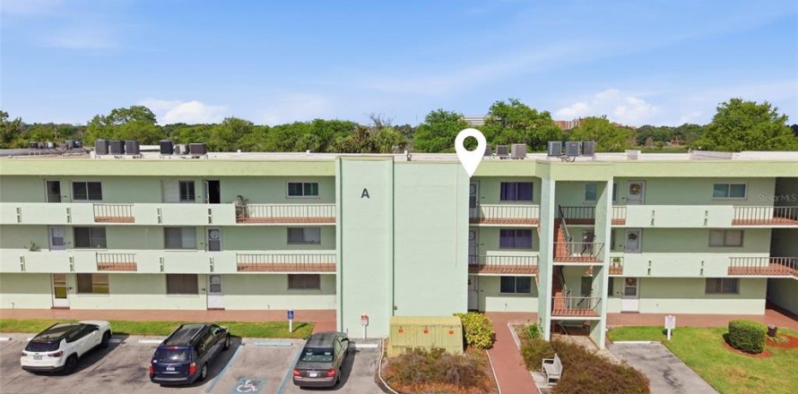 Condominio en Lakeland, Florida, 2 dormitorios  № 2101469