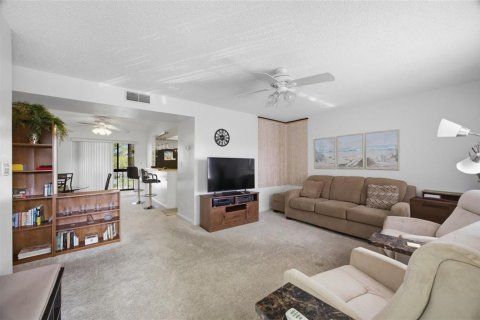 Condominio en venta en Lakeland, Florida, 2 dormitorios, 104.05 m2 № 2101469 - foto 4