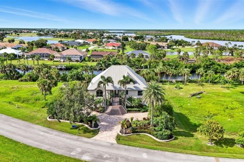 Villa ou maison à vendre à Placida, Floride: 3 chambres, 213.49 m2 № 1908531 - photo 12