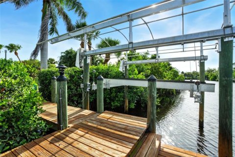Villa ou maison à vendre à Placida, Floride: 3 chambres, 213.49 m2 № 1908531 - photo 4