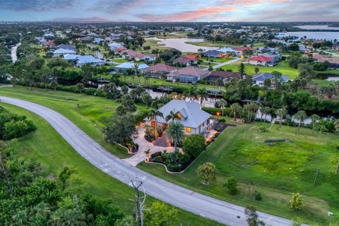 Villa ou maison à vendre à Placida, Floride: 3 chambres, 213.49 m2 № 1908531 - photo 11