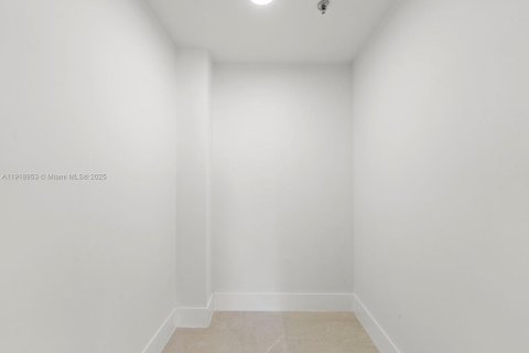 Copropriété à vendre à Miami, Floride: 3 chambres, 94.76 m2 № 1973357 - photo 19