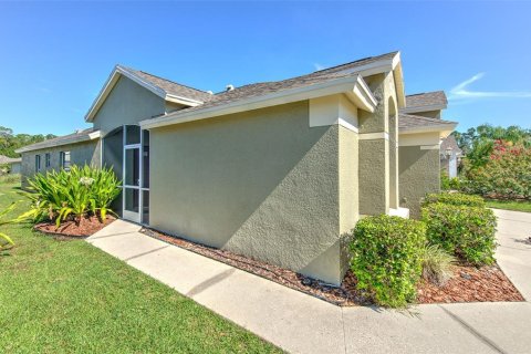 House in Wesley Chapel, Florida 3 bedrooms, 162.95 sq.m. № 1792693 - photo 13